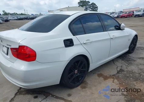 2010 BMW 328I xDrive z USA, uszkodzony, nr VIN WBAPK5C58AA650779